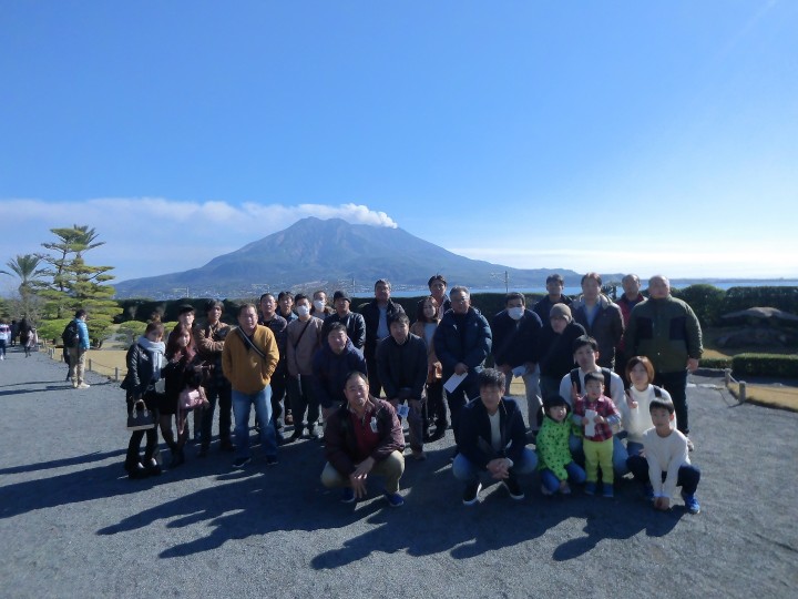 4仙巌園①（背景：桜島）